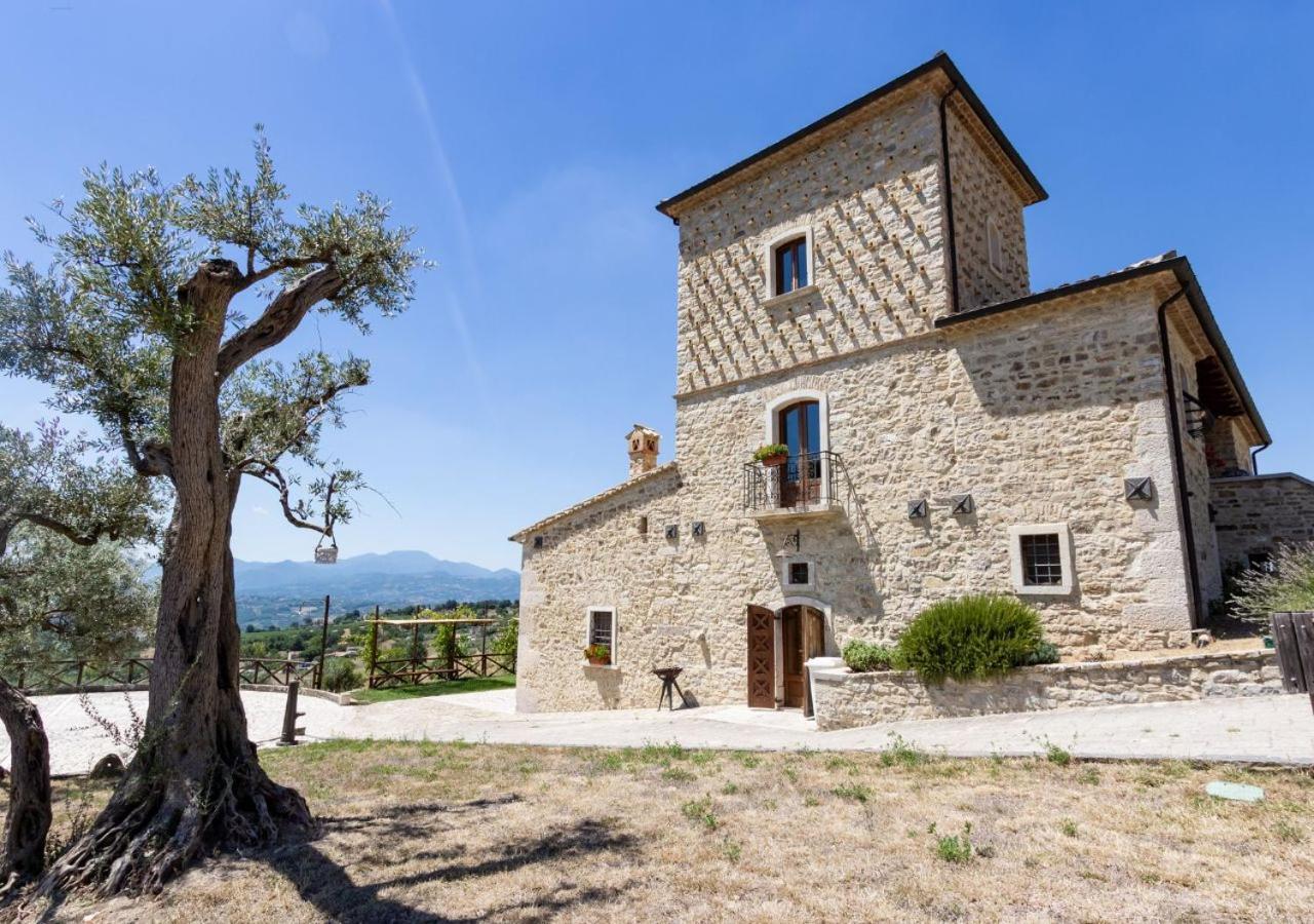 Agriturismo Torre Gialluise Gesualdo Екстериор снимка