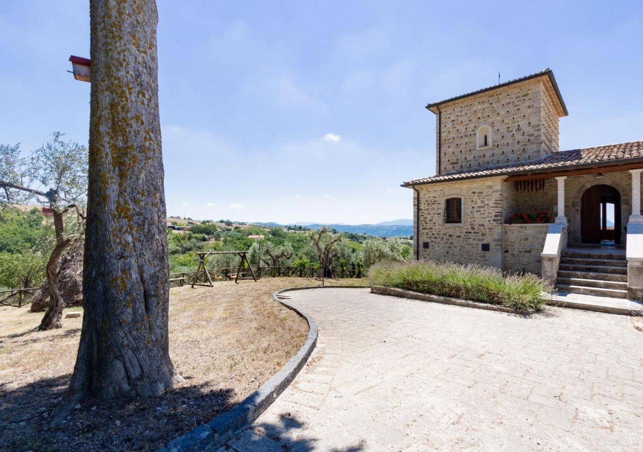 Agriturismo Torre Gialluise Gesualdo Екстериор снимка