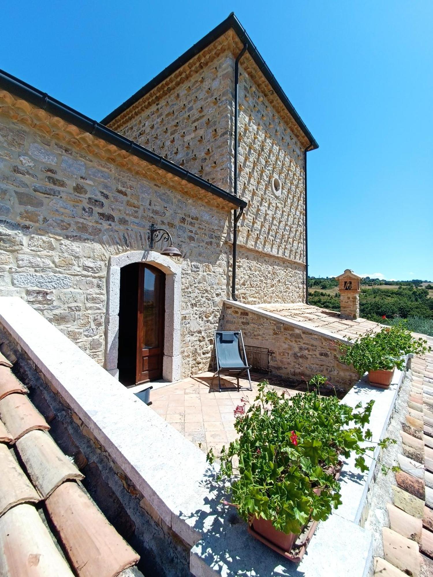 Agriturismo Torre Gialluise Gesualdo Екстериор снимка