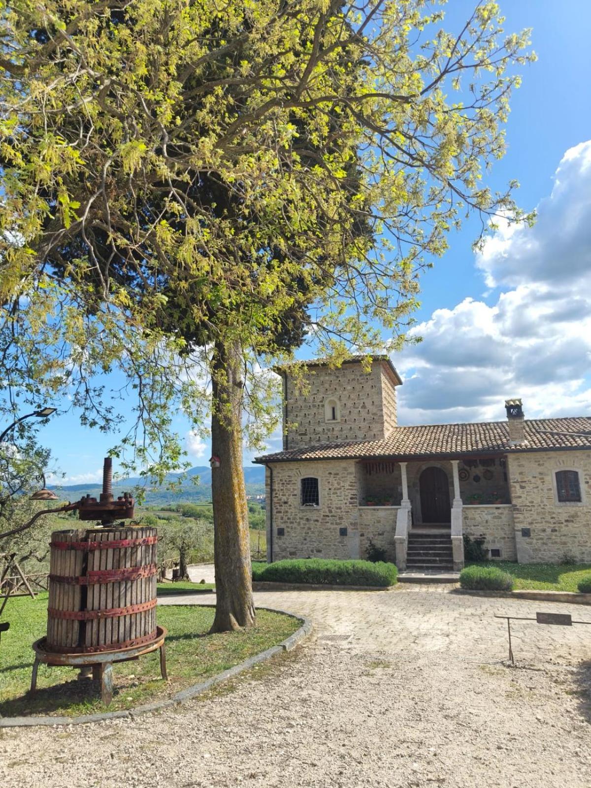 Agriturismo Torre Gialluise Gesualdo Екстериор снимка