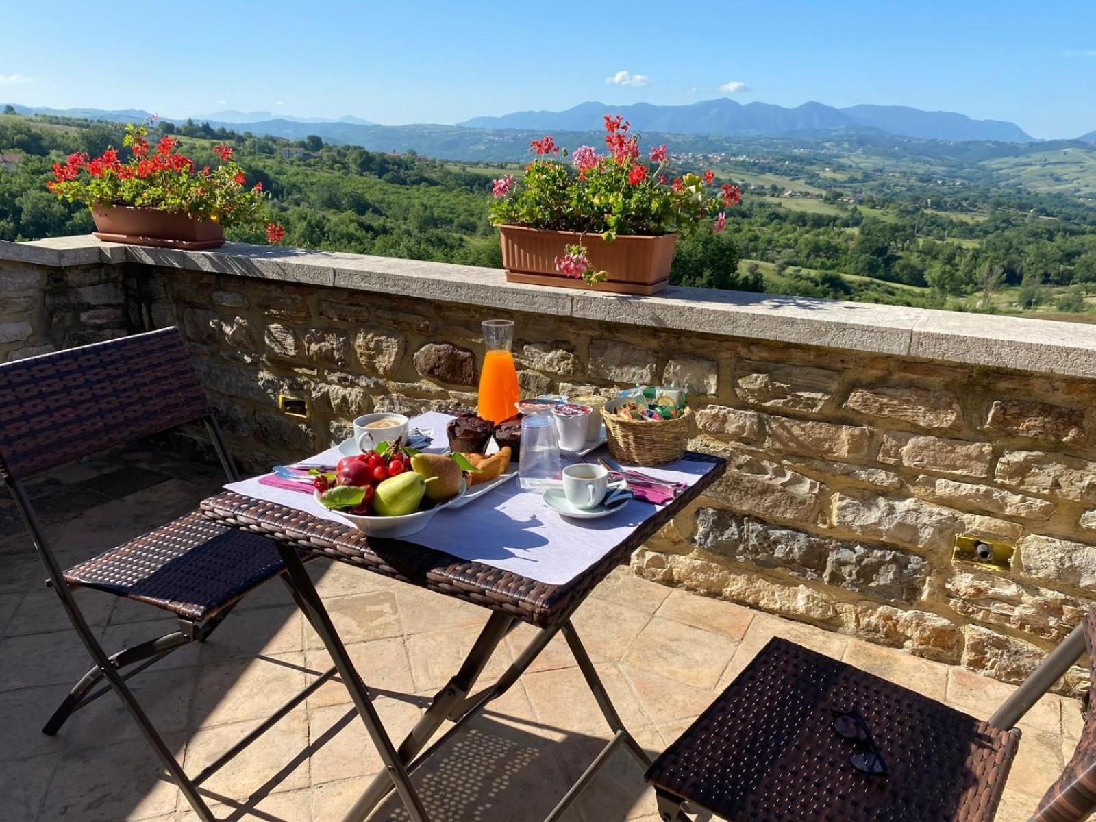 Agriturismo Torre Gialluise Gesualdo Екстериор снимка
